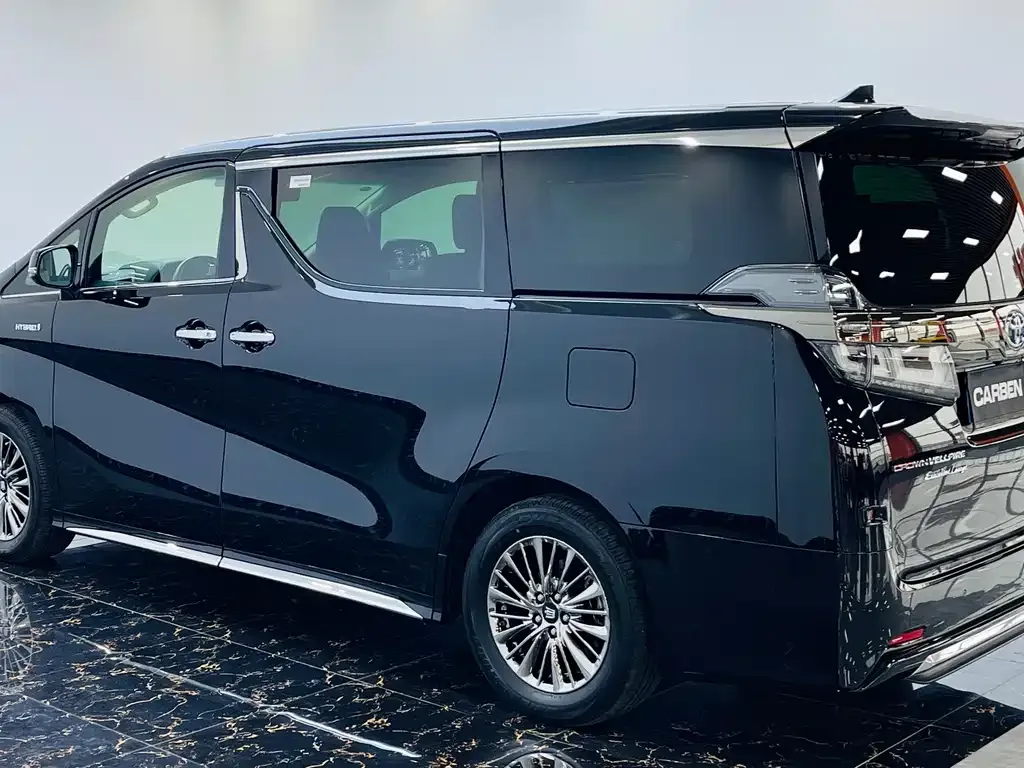 Toyota Vellfire 2023 из CN, фото 4