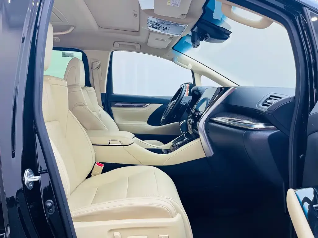 Toyota Vellfire 2023 из CN, фото 9