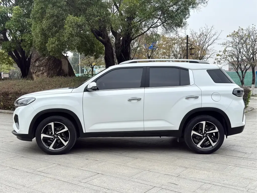 Hyundai ix35 2023 из CN, фото 4