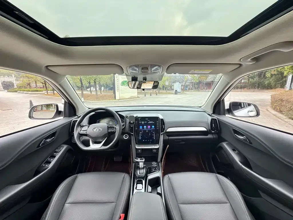 Hyundai ix35 2023 из CN, фото 8
