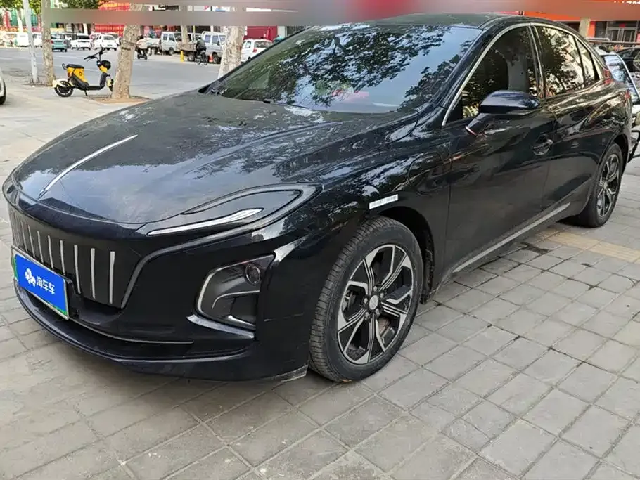 Hongqi E-QM5 2023 из CN, фото 1