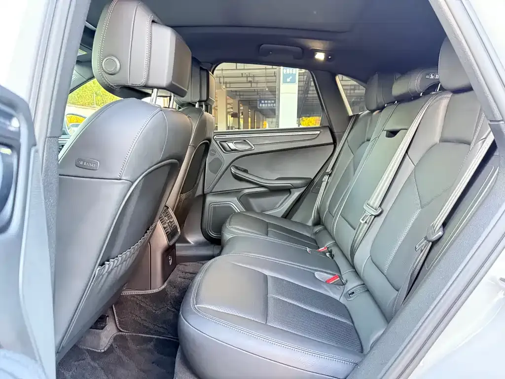 Porsche Macan 2021 из CN, фото 9