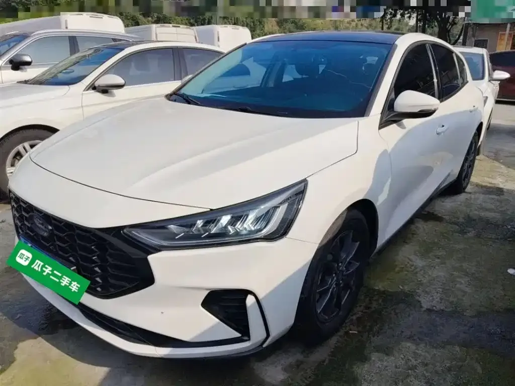 Ford Focus 2023 из CN, фото 1