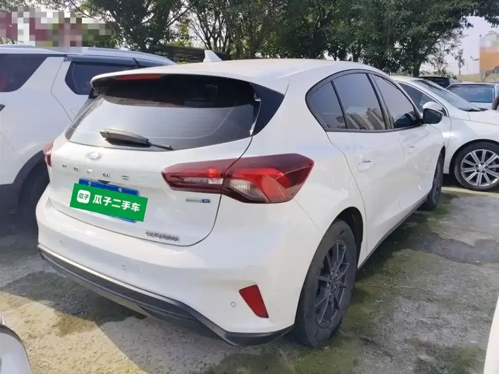 Ford Focus 2023 из CN, фото 7