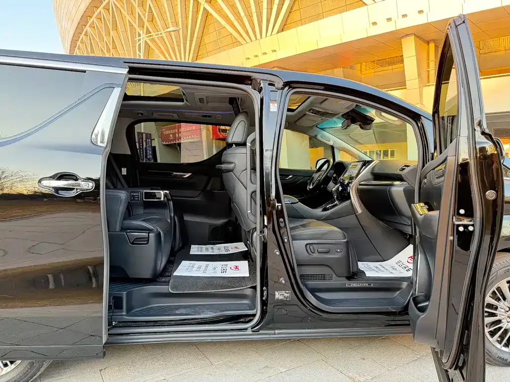 Toyota Vellfire 2021 из CN, фото 8
