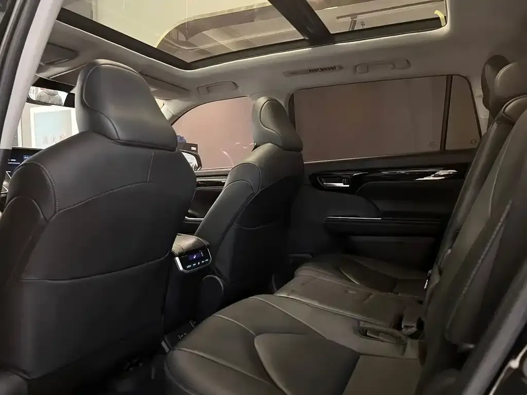 Toyota Highlander 2022 из CN, фото 6