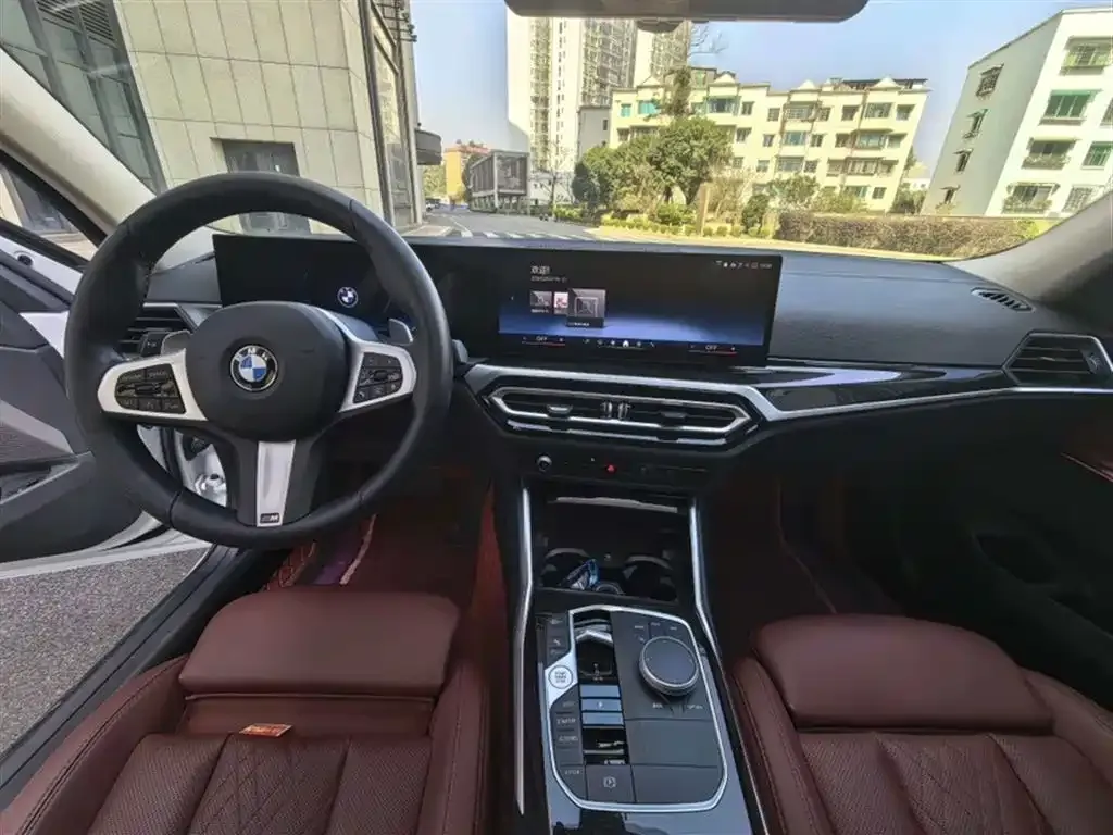BMW 3 Series 2024 из CN, фото 8