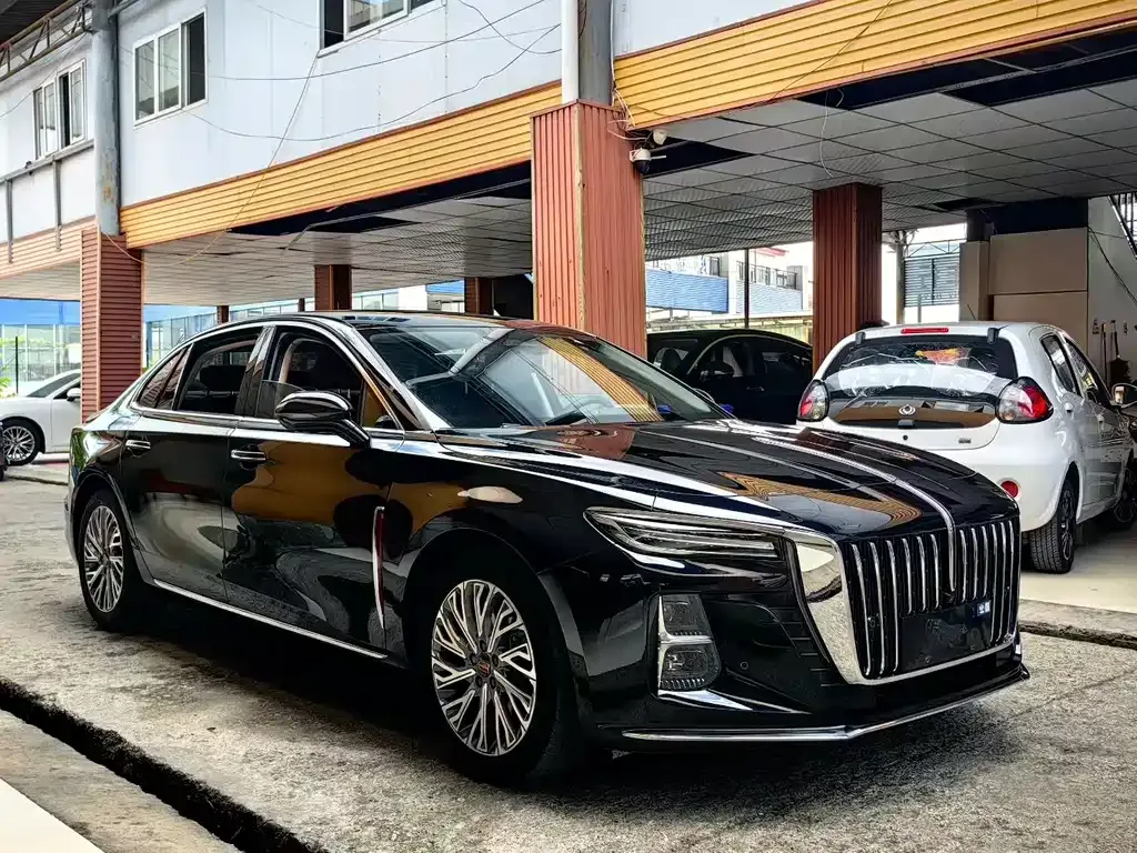 Hongqi H5 — фото 3