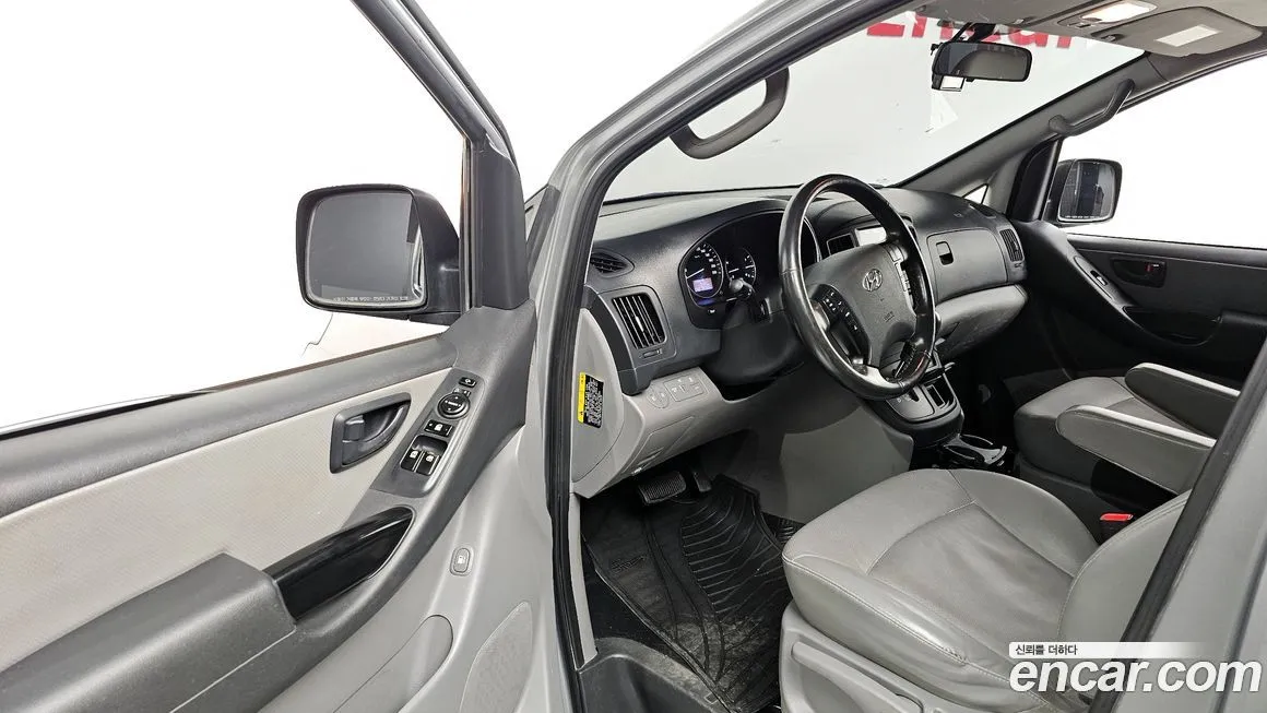 Hyundai Starex — фото 10