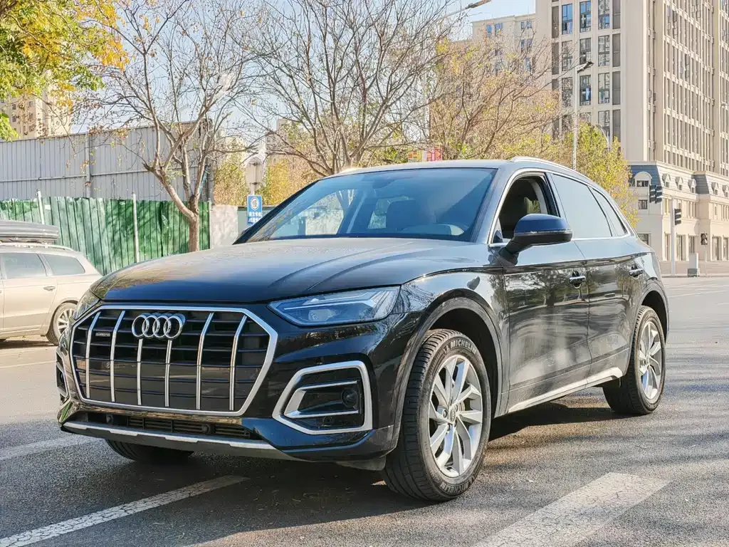 Audi Q5L 2023 из CN, фото 1