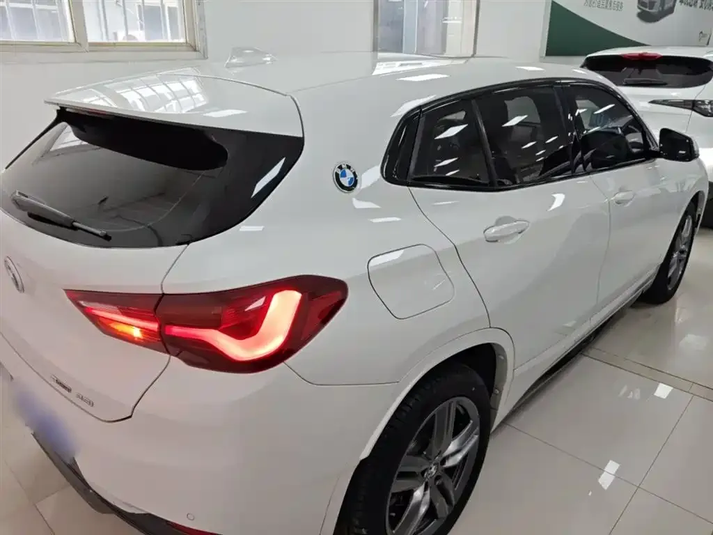 BMW X2 — фото 7