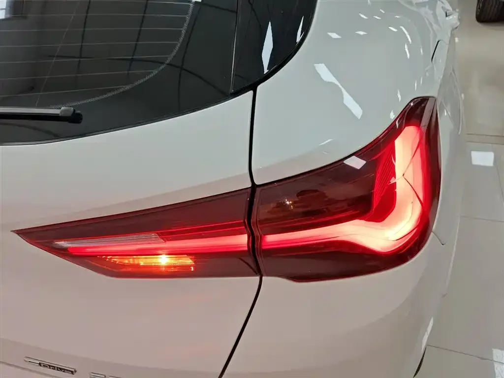 BMW X2 — фото 8