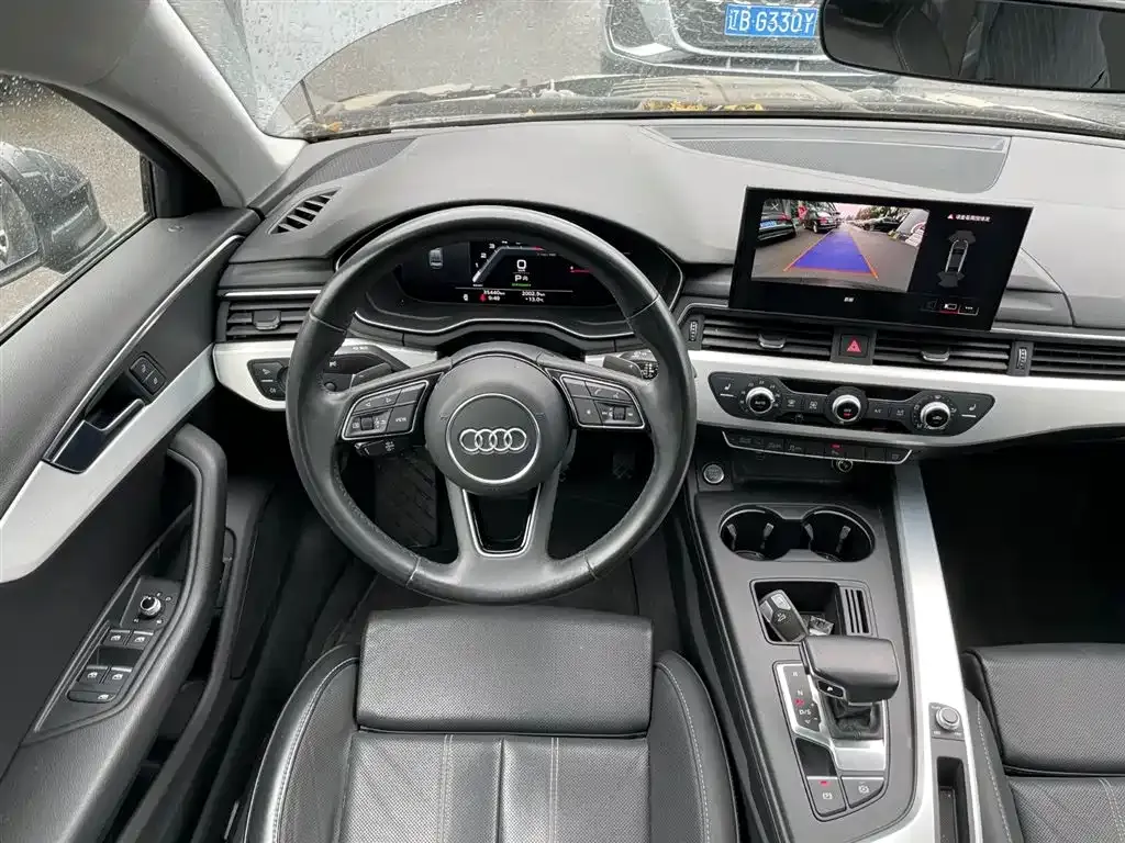 Audi A4L 2023 из CN, фото 10