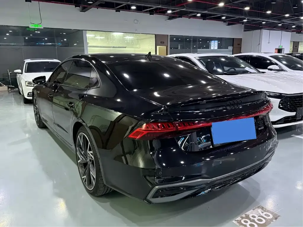 Audi A7L 2024 из CN, фото 10