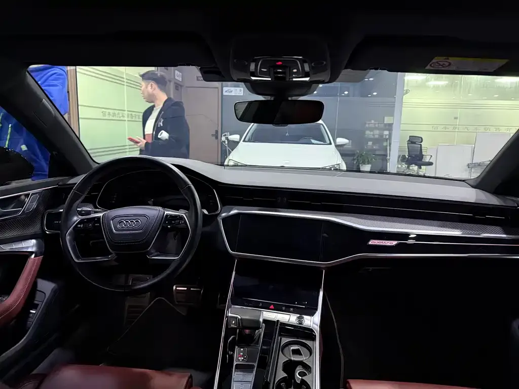 Audi A7L 2024 из CN, фото 6