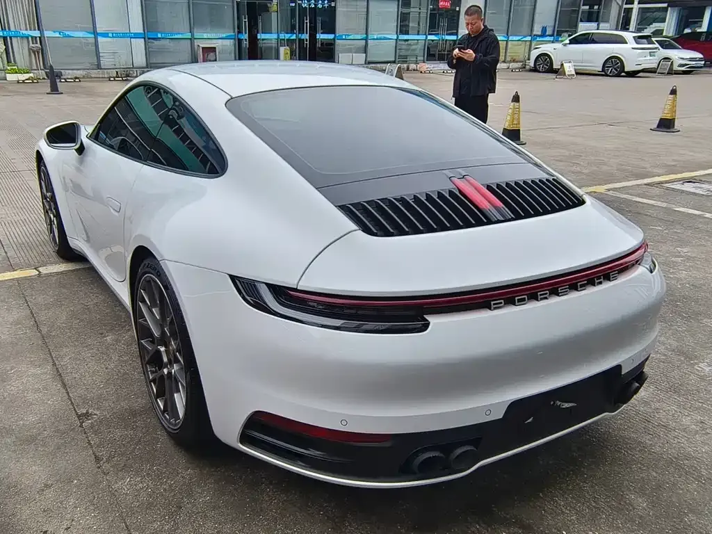 Porsche 911 2022 из CN, фото 3