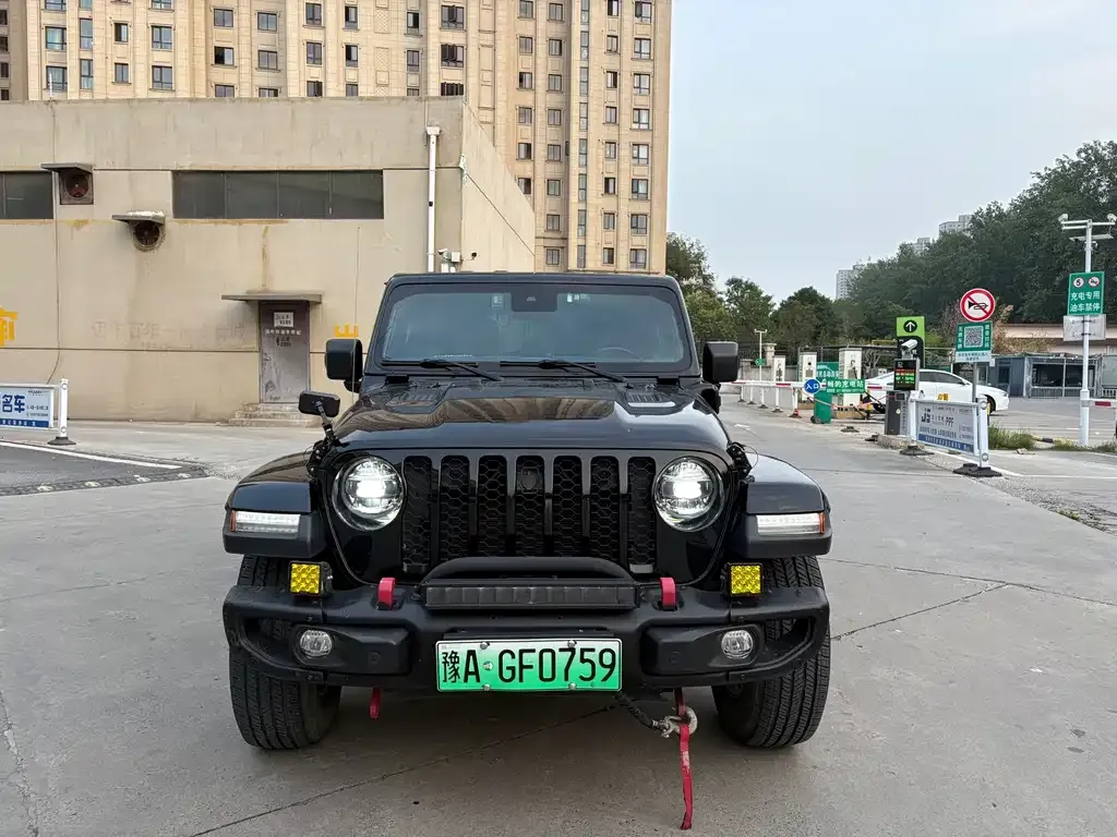 Jeep Wrangler PHEV 2022 из CN, фото 2