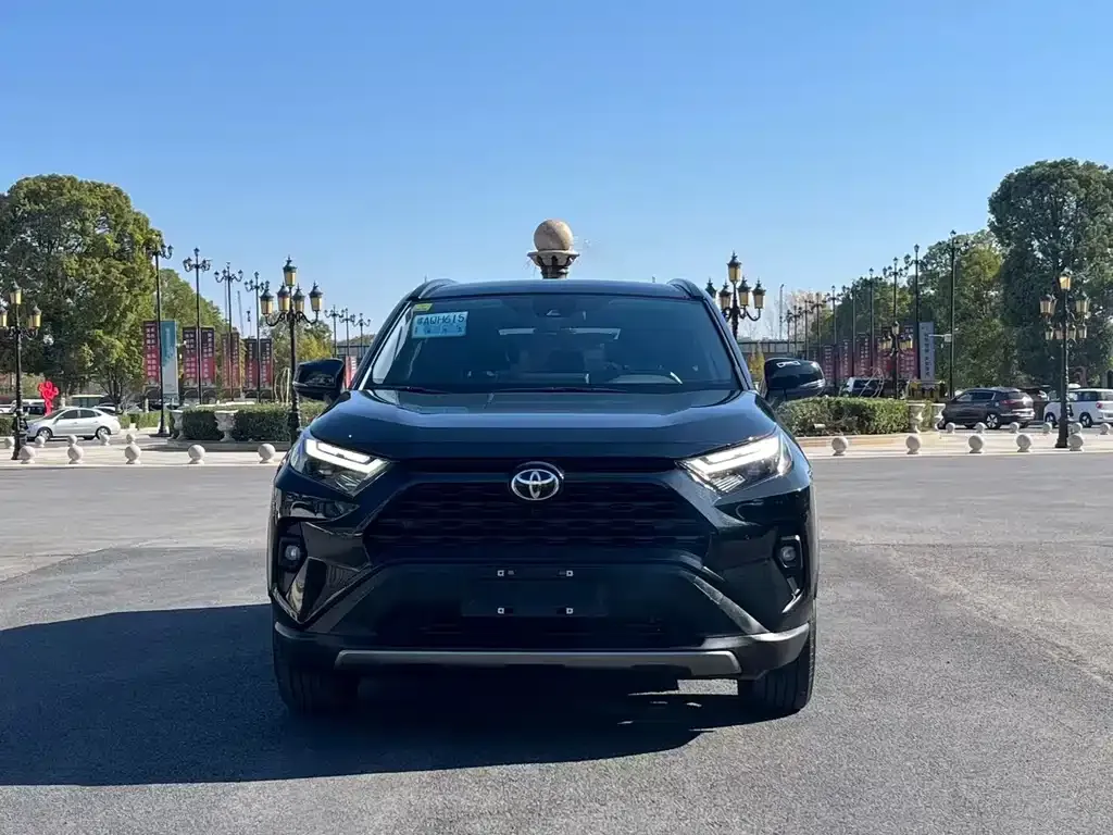 Toyota RAV4 2024 из CN, фото 2