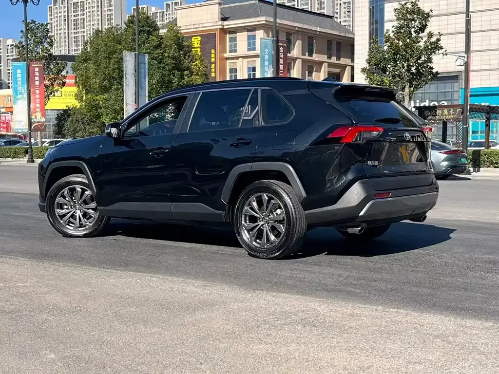 Toyota RAV4 2024 из CN, фото 6