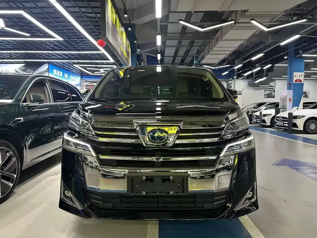 Toyota Vellfire 2021 из CN, фото 2