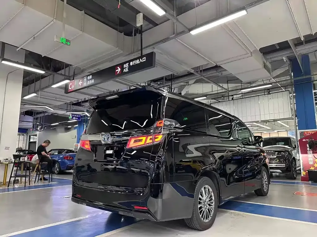Toyota Vellfire 2021 из CN, фото 6