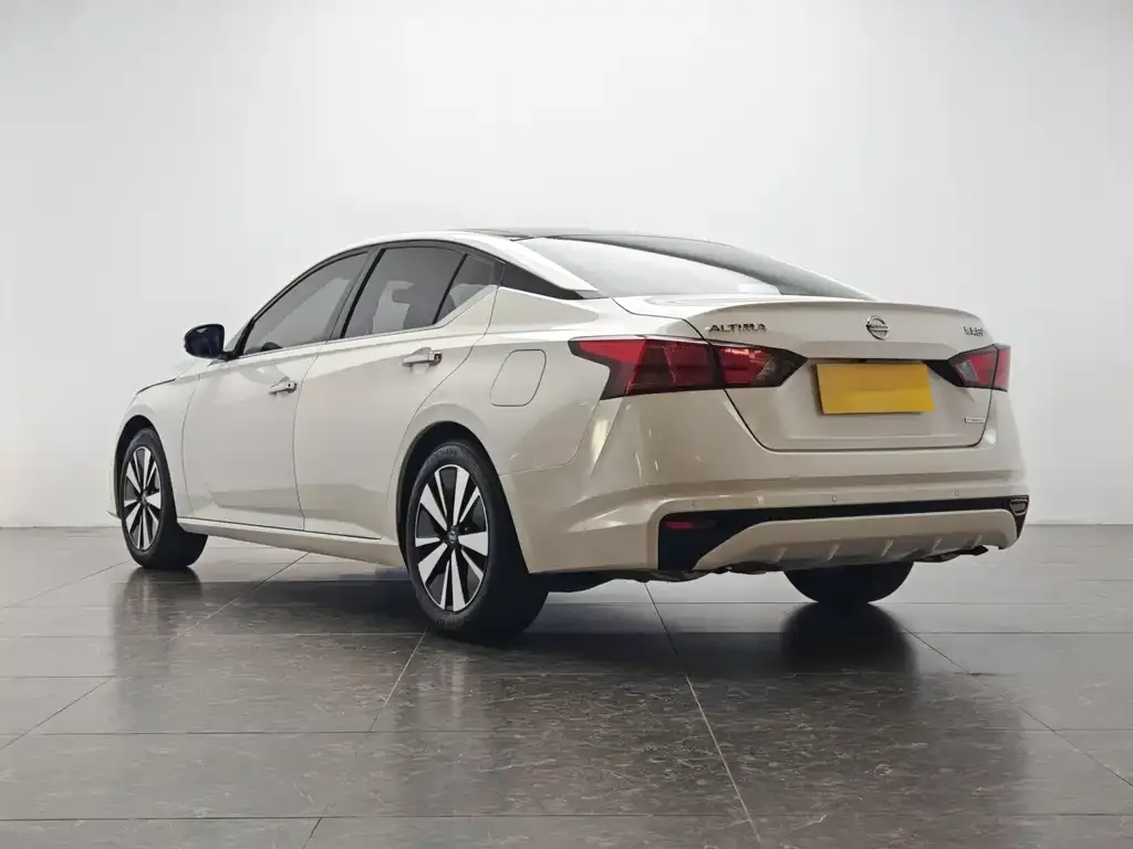Nissan Teana 2023 из CN, фото 4