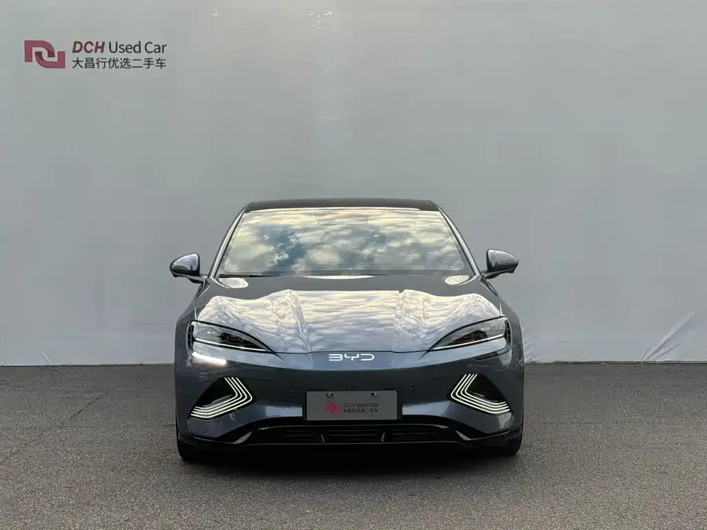 BYD Seal — фото 3