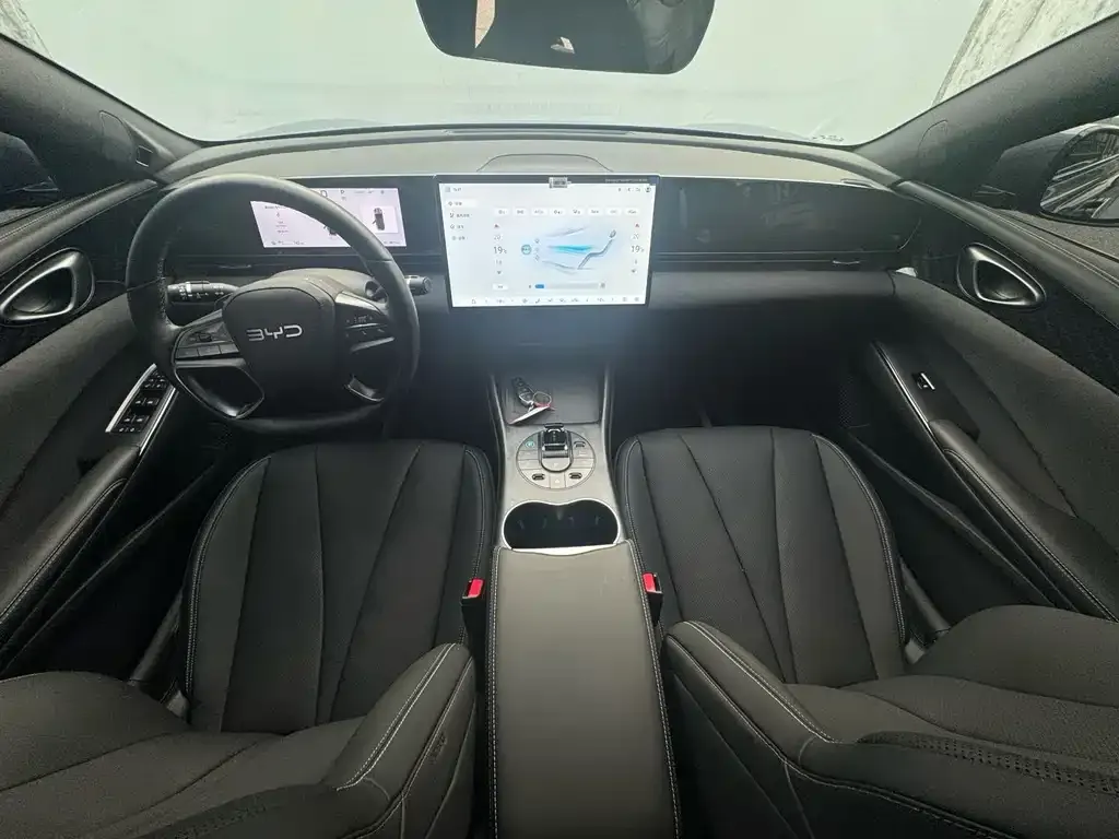 BYD Seal — фото 6