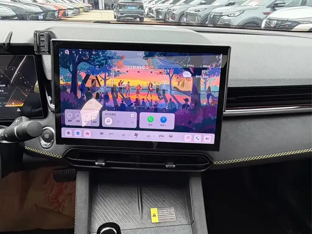 Lynk & Co 03 2024 из CN, фото 10