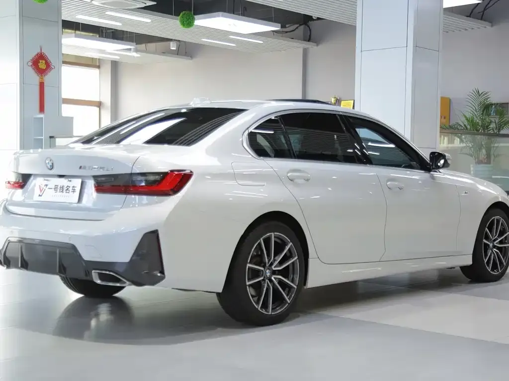 BMW 3 Series 2024 из CN, фото 4