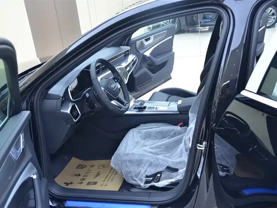 Audi A6L 2025 из CN, фото 4