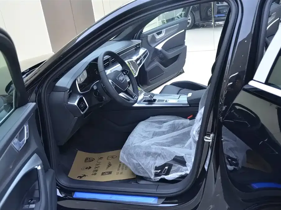 Audi A6L 2025 из CN, фото 6