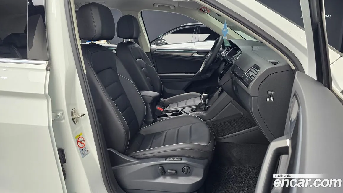 Volkswagen Tiguan — фото 10