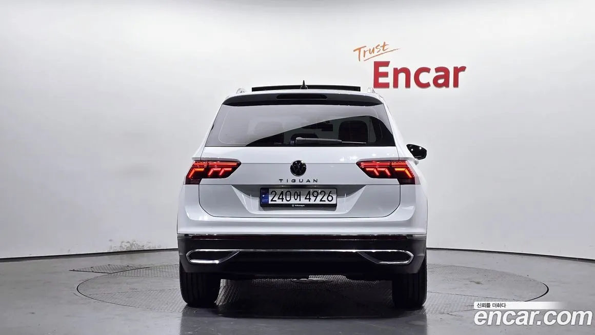 Volkswagen Tiguan — фото 4