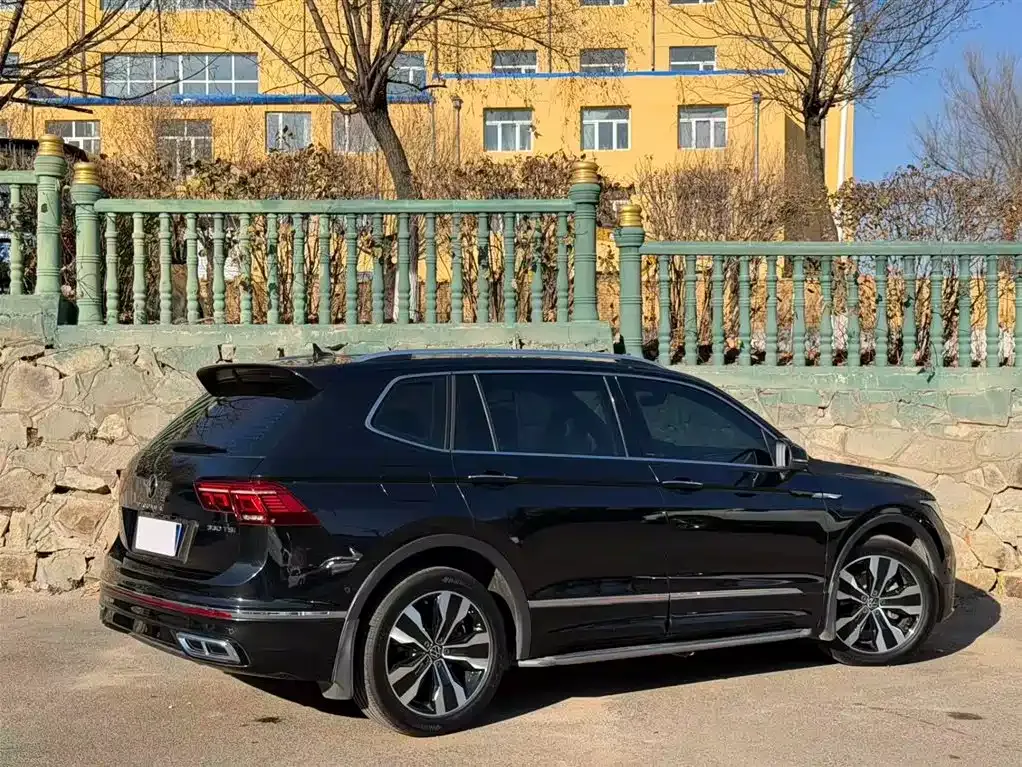 Volkswagen Tiguan L 2021 из CN, фото 4