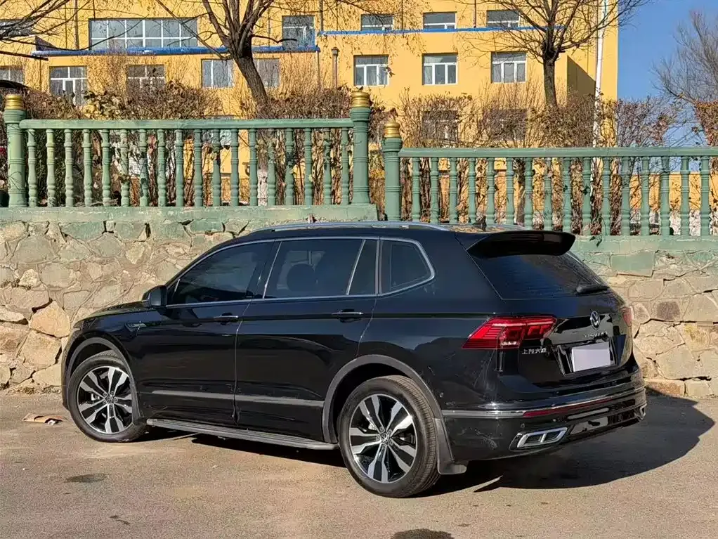 Volkswagen Tiguan L 2021 из CN, фото 6