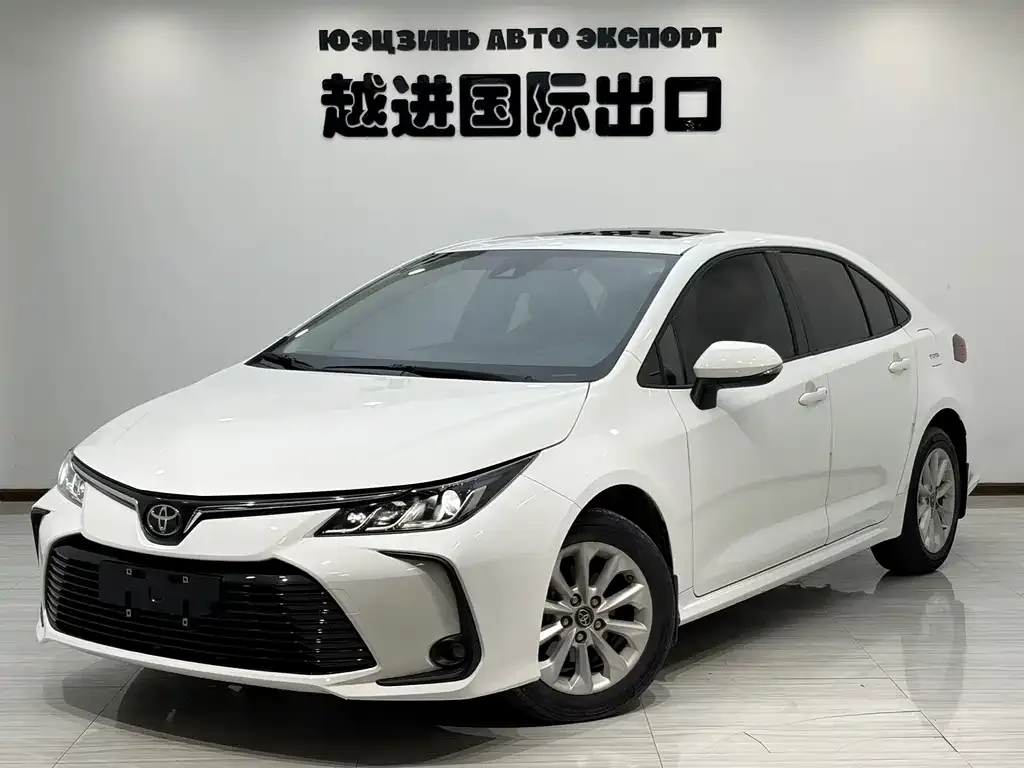 Toyota Corolla 2022 из CN, фото 1