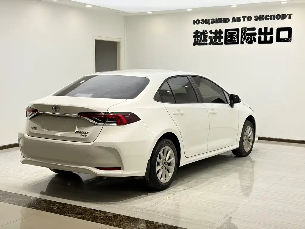 Toyota Corolla 2022 из CN, фото 8