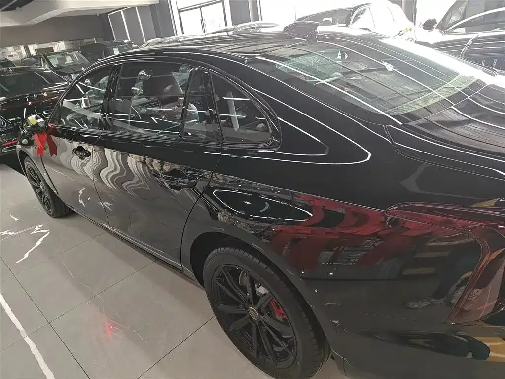 Hongqi H5 2025 из CN, фото 5