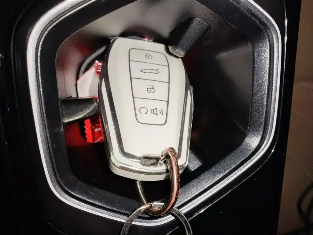 Geely Boyue L 2024 из CN, фото 10