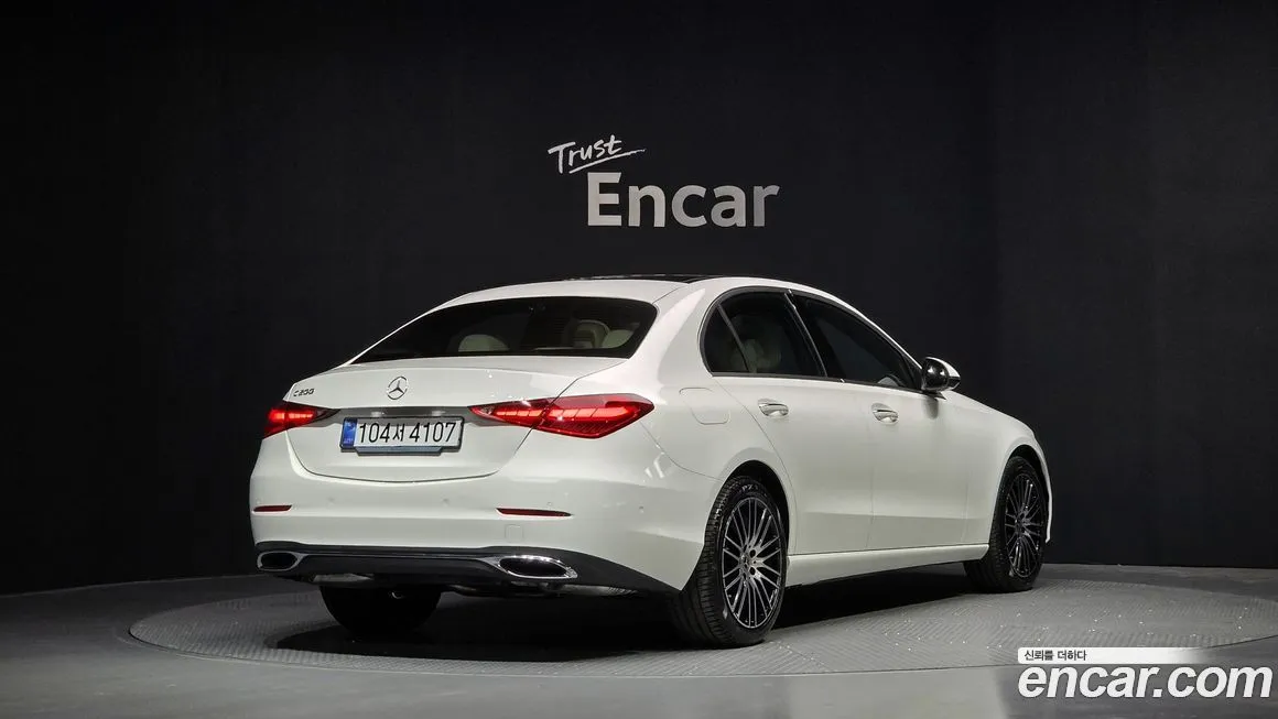 Mercedes-Benz C-Class 2025 из KR, фото 2