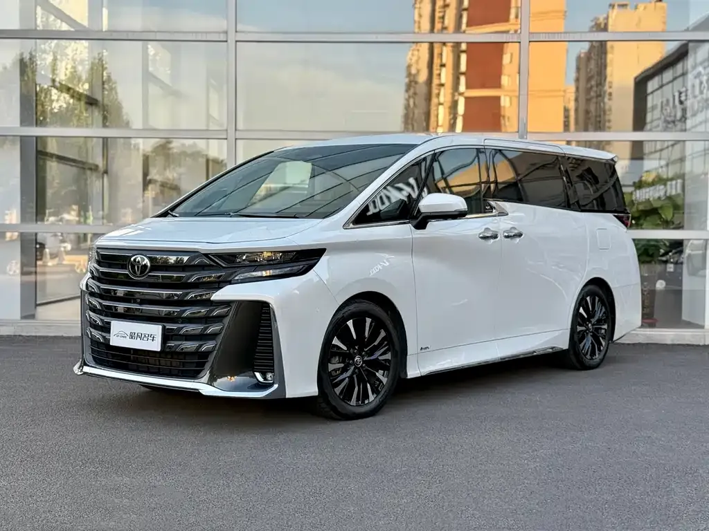 Toyota Vellfire 2024 из CN, фото 1