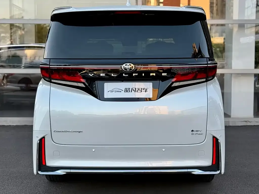 Toyota Vellfire 2024 из CN, фото 4