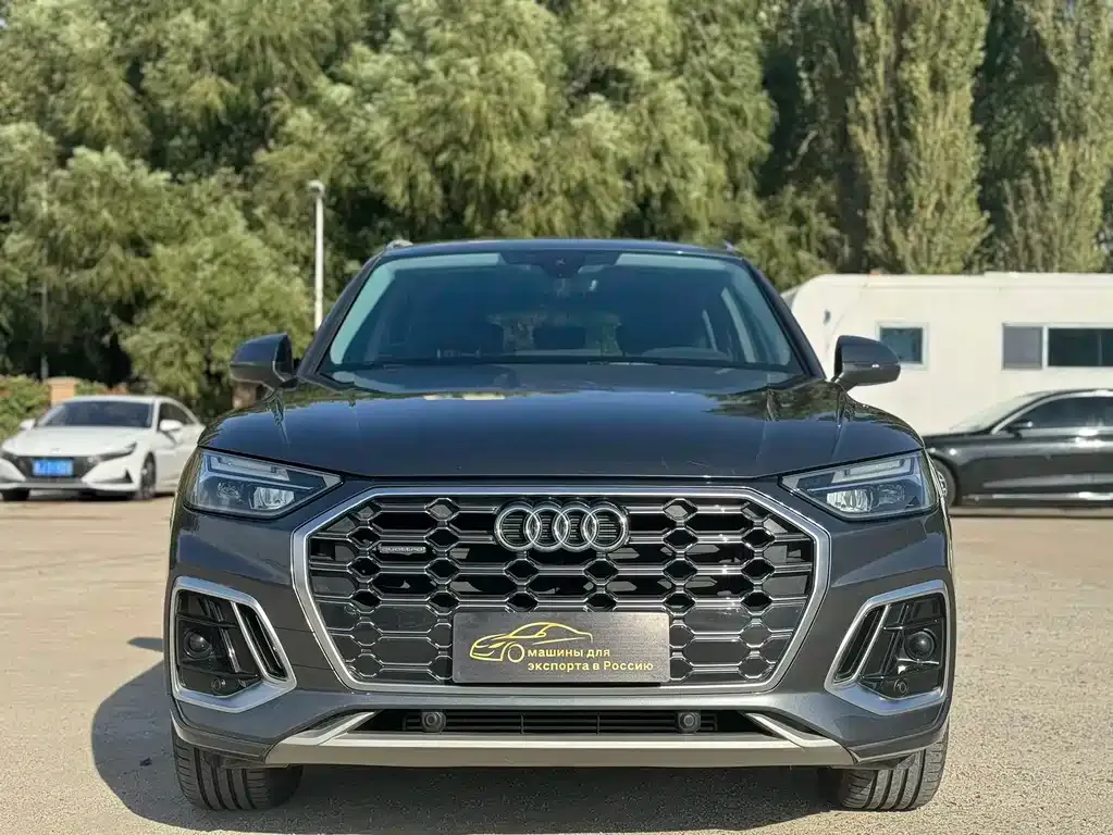 Audi Q5L 2022 из CN, фото 2