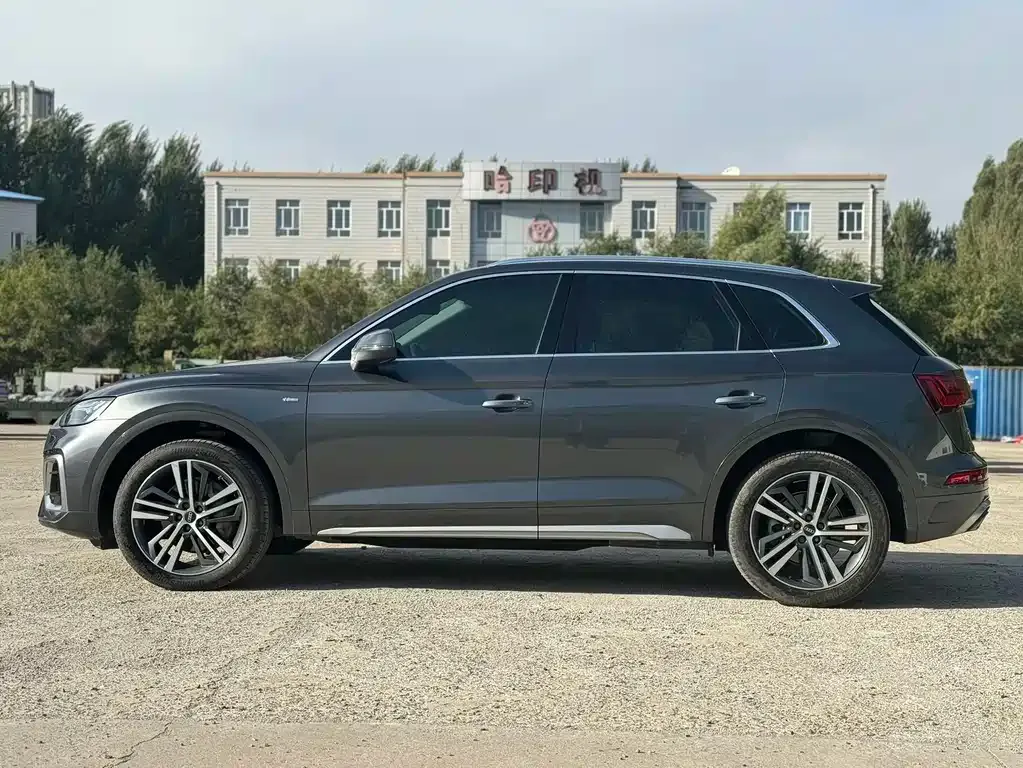 Audi Q5L 2022 из CN, фото 7