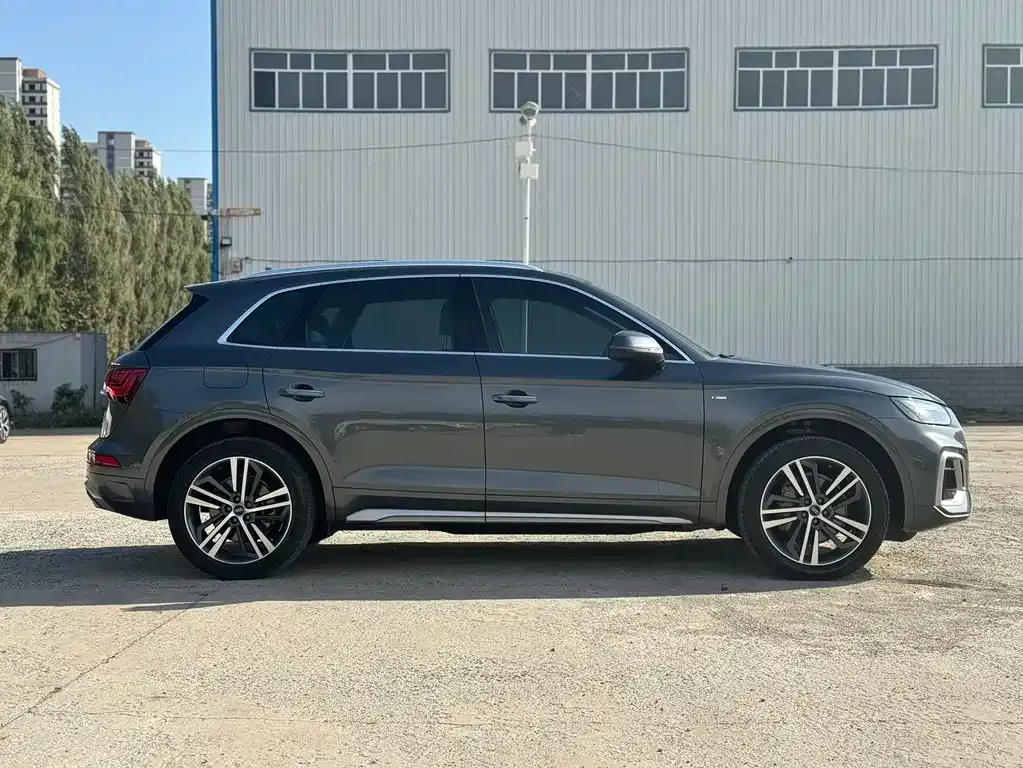 Audi Q5L 2022 из CN, фото 8