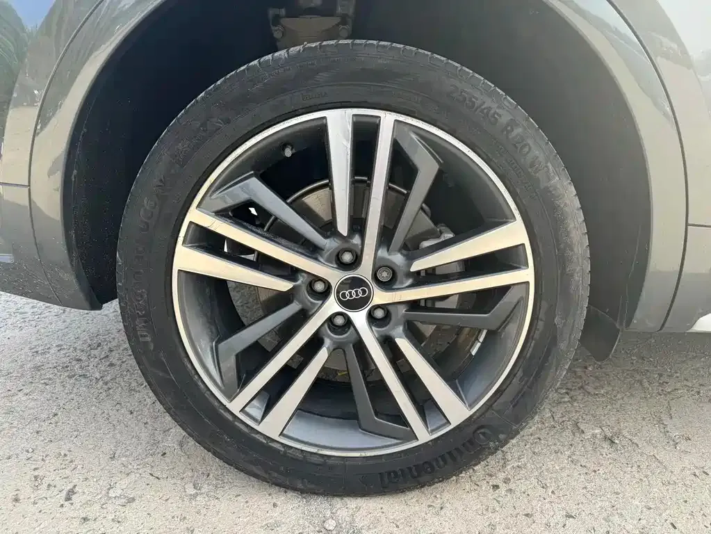 Audi Q5L 2022 из CN, фото 9