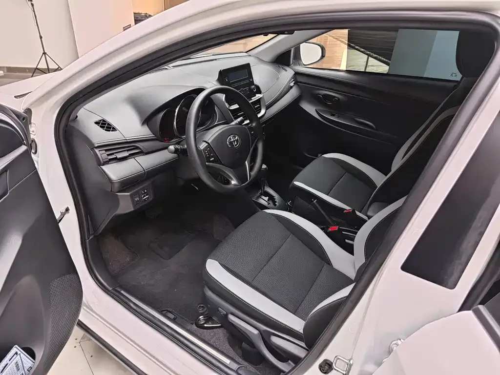 Toyota Yaris L 2022 из CN, фото 8