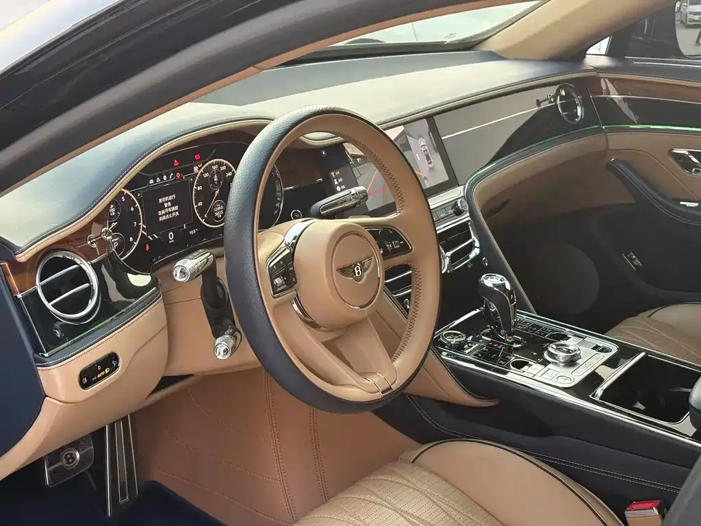 Bentley Flying Spur 2021 из CN, фото 5