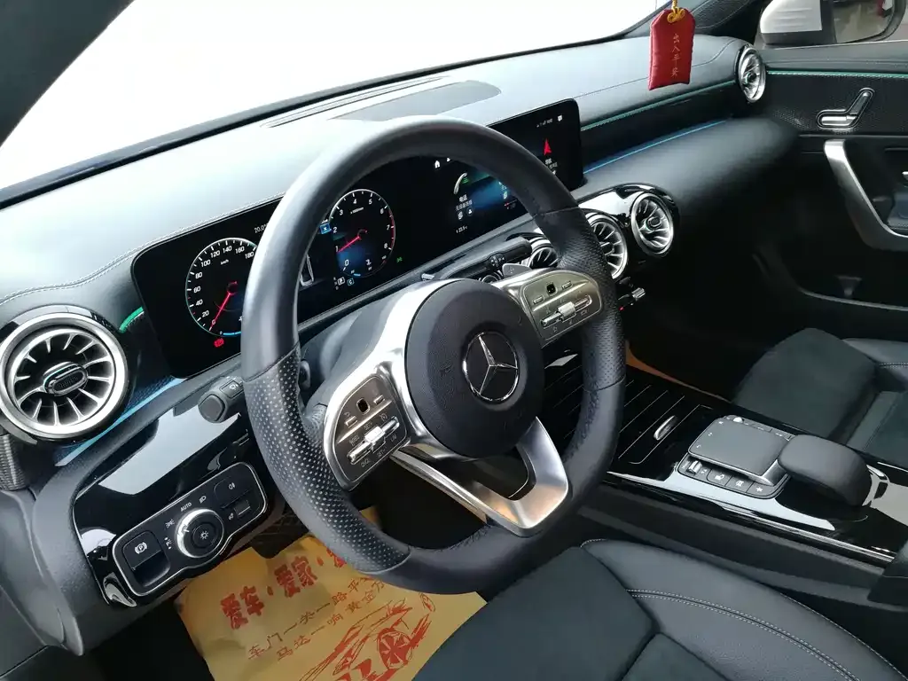 Mercedes-Benz A-Class 2023 из CN, фото 5